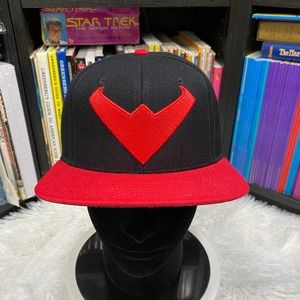 BATMAN NIGHTWING RED SNAPBACK HAT DICK GRAYSON